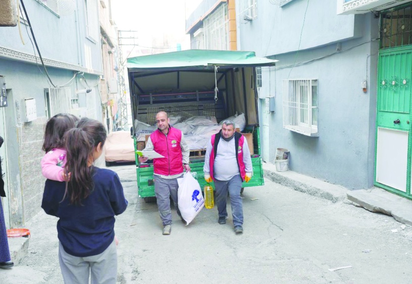 Şehitkamil’de yardım seferberliği sürüyor