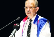 Hekimlik mesleği kutsal, saygın ve onurlu bir meslektir