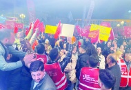Adalete susamış 16 milyon vatandaş ön seçimde oy kullandı
