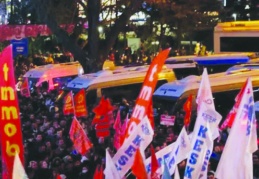 337 yazar, akademisyen, siyasetçi ve sivil toplum gönüllüsünden "demokrasi ittifakı" çağrısı
