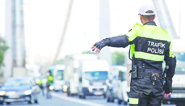 Hız, ışık ve şerit ihlallerine daha ağır yaptırımlar geliyor