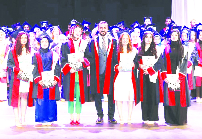 Ebeler yalnızca doğum anında değil, doğum sonrasında da annelerin yanında