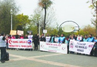 15 Tıp Fakültesi her yıl yurt dışına  hekim göndermek için mezun veriyor