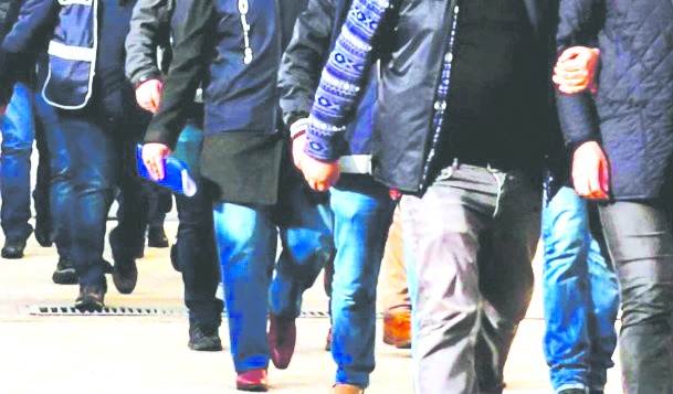 Antep’te FETÖ operasyonu
