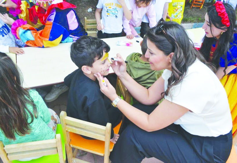 Anaokulu öğrencileriyle oynadılar