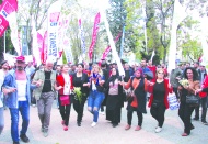 Çocuklarımızın geleceğinin çalınmasına ve  hayatımızın karartılmasına karşı alanlardayız