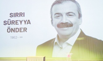 Sırrı Süreyya Önder kimdir?
