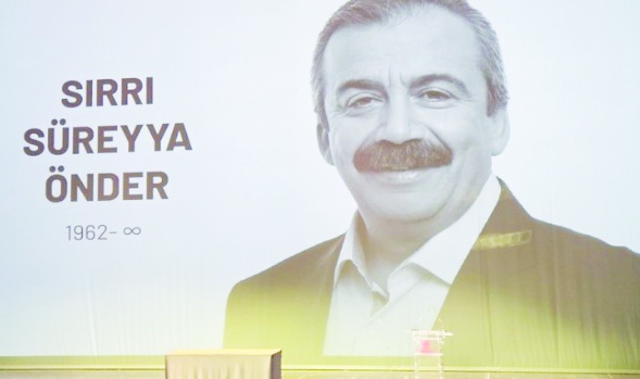 Sırrı Süreyya Önder kimdir?