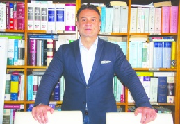 Genç avukatlara destek  olunması gerekiyor