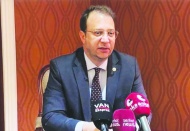 “Van halkı ‘Susma sustukça sıra sana gelecek’ dediği zaman batıda zamanında duymamış olabiliriz”