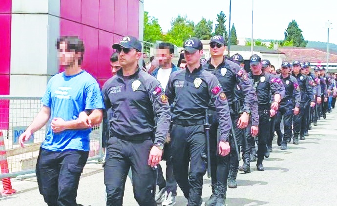 FETÖ operasyonunda 225 gözaltı