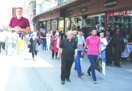 Yoğun borçlanma ekonomik dengeler açısından alarm veriyor