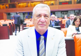 Hasan Öztürkmen’den Yusuf Tekin’e istifa çağrısı:  Gerici ve piyasacı politikalara son ver!