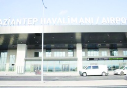 4 Ayda 1 milyona yakın yolcu uçtu