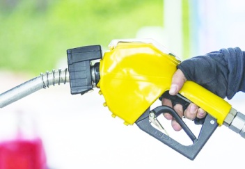 Benzine zam geldi, motorine zam yolda