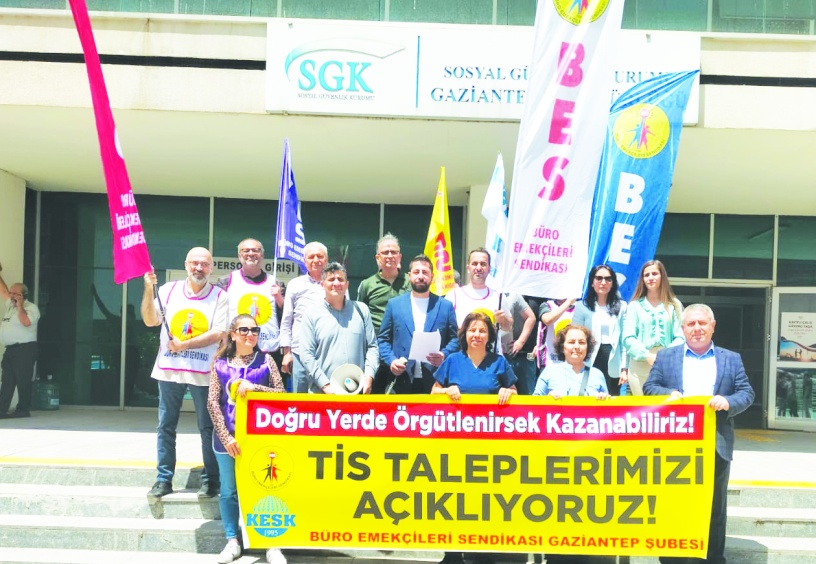 Demokratik değerleri askıya alan hukuk  dışı uygulamalar toplumun yoksullaştırdı