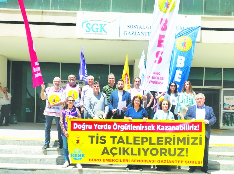 Demokratik değerleri askıya alan hukuk  dışı uygulamalar toplumun yoksullaştırdı