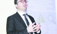 Çocuk istismarı vakalarında sağlık çalışanları kararsız kalmamalı