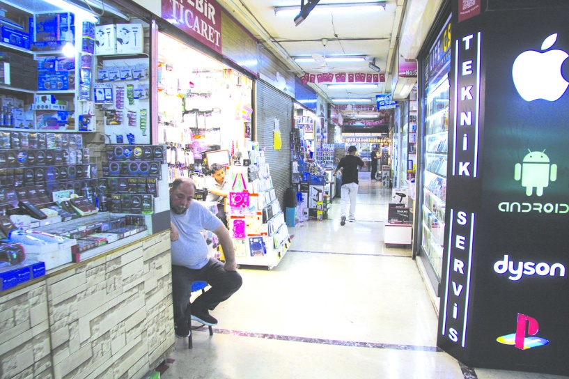 Karşılıksız çekteki artış ekonomik  krizin boyutunu gözler önüne serdi