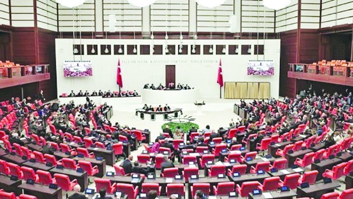Trafik güvenliğini tehlikeye sokanlara yönelik hapis cezası verilecek