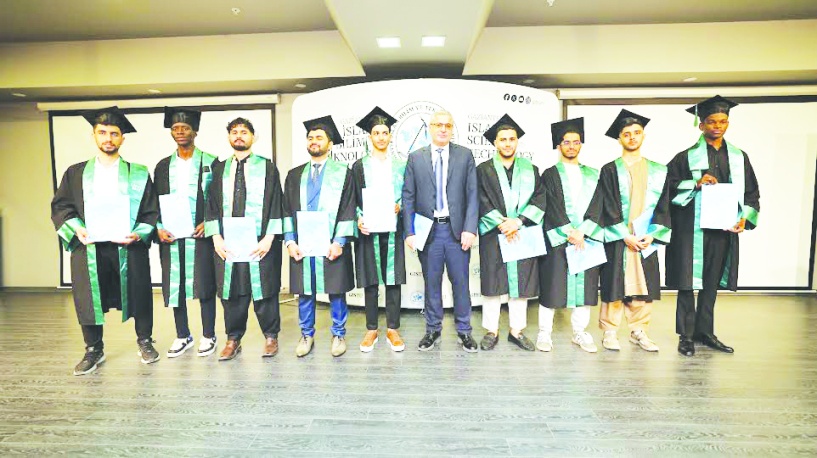 TÖMER, öğrencilerimizin Türkiye’ye geldiklerinde toplumla tanıştıkları ilk kapıdır
