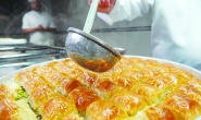Baklavacılar tamgaz çalışıyor