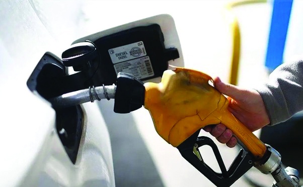 Benzine1 lira 56 kuruş, motorine 1 lira 87 kuruş zam yapılacak