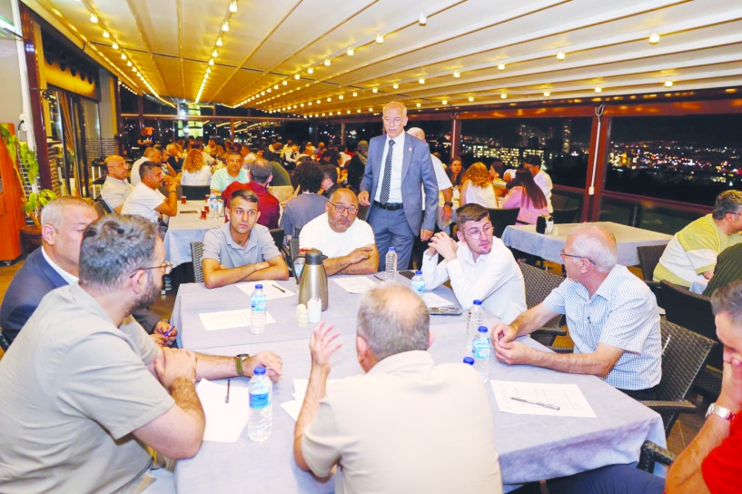 Öğretim elemanları, mezunlar, aktif öğrenciler sanayicilerle buluştu