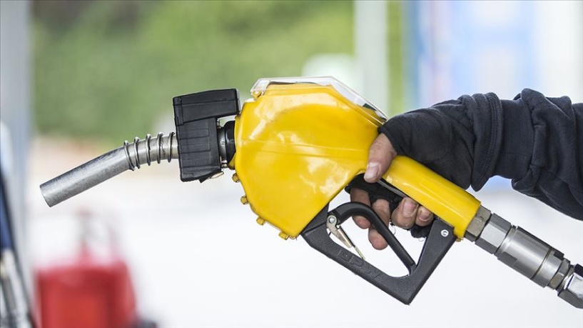 1 haftada benzine 3, motorine 5 lira zam