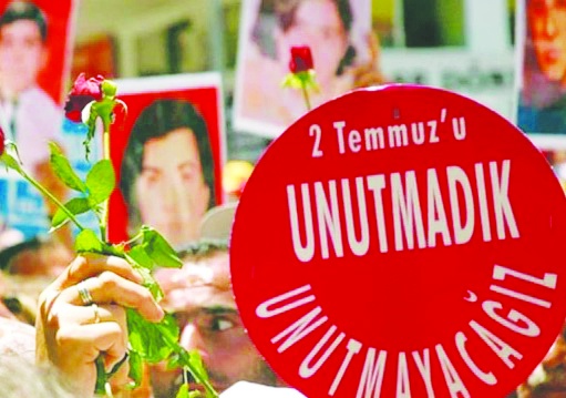 Sivas katliamı 32 yıldan beri adalet bekliyor