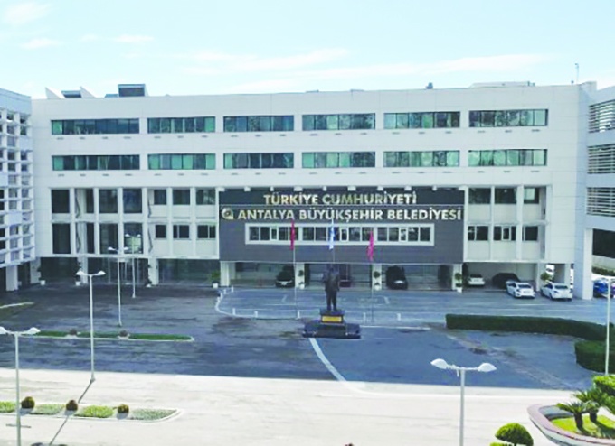 CHP'li üç belediye başkanına daha gözaltı