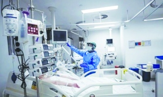 'Hastaneler ticarethaneye dönüştü'