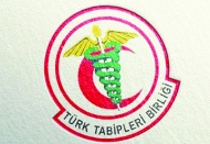 Siyasi tutuklular tutuksuz yargılanmalı