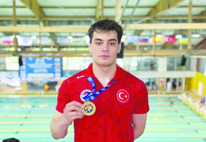 400 metre çift palet disiplininde Avrupa Şampiyonu oldu