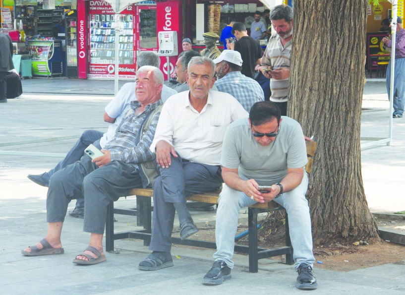 Maaş artışları hiçbir  yaramıza merhem olmadı