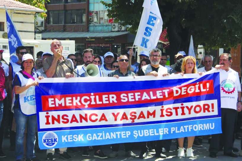 Kamu binaları ticarethaneye vatandaşlar müşteriye döndü