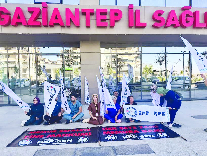 Süreç memurun alın teri emeği ve  onuruna vurulan darbe olarak tarihe geçti