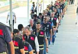 Antep’te dolandırıcılık ve çocuk müstehcenliği operasyonu
