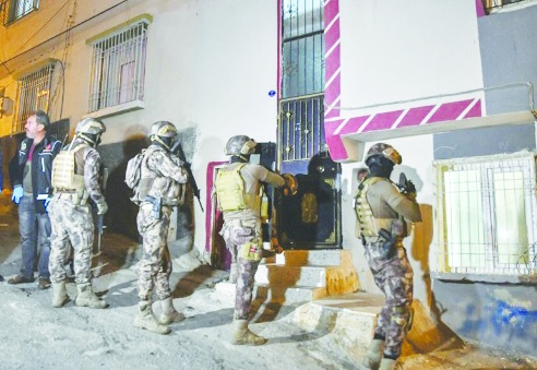Antep’te, hemen her evde madde bağımlısı bir gençle karşılaşıyoruz
