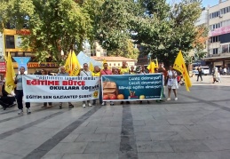 Ekonomik kriz, enflasyon ve hayat  pahalılığı eğitim giderlerini katladı