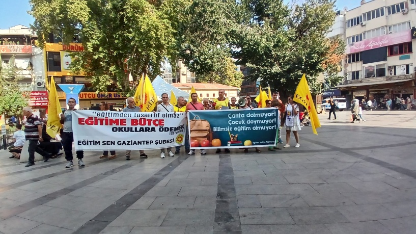 Ekonomik kriz, enflasyon ve hayat  pahalılığı eğitim giderlerini katladı