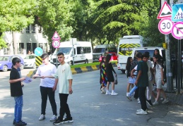 Gençlerimiz değişik grupların  eline düşürülmemeli