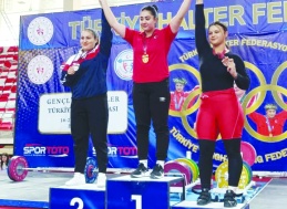 Türkiye Halter Şampiyonası’nda Türkiye birincisi oldular