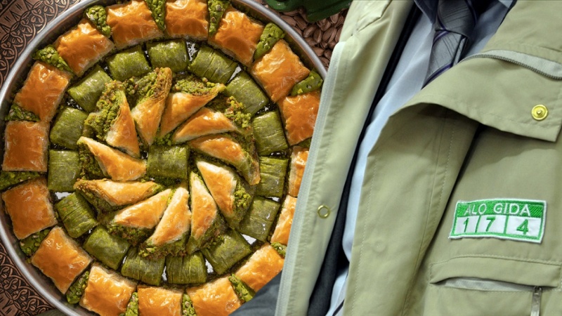 Baklava diye "gıda boyası", köfte diye "kalp" yedirmişler!