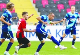 Dört gollü beraberlik 2-2