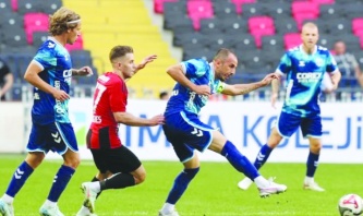 Dört gollü beraberlik 2-2