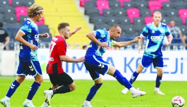 Dört gollü beraberlik 2-2