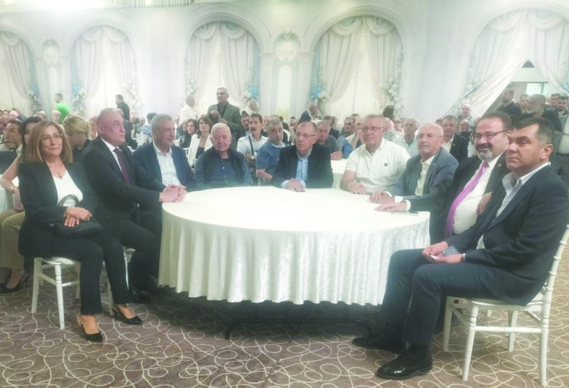 Parti batabilir yeter ki Veli Abimiz kızmasın!
