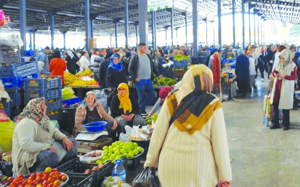 Yıllık enflasyon TÜİK'e göre yüzde  33,29, ENAG'a göre yüzde 63,23 oldu