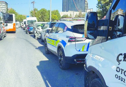 Zincirleme kazada çok sayıda yaralı var